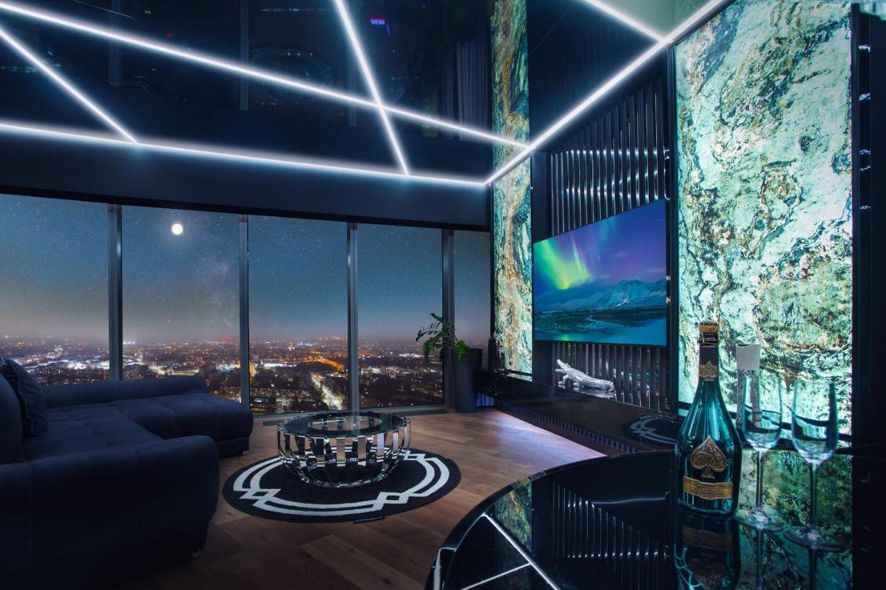 Apartamenty Sky Tower Z Jakuzzi Przy Oknie Wroclaw Exterior photo