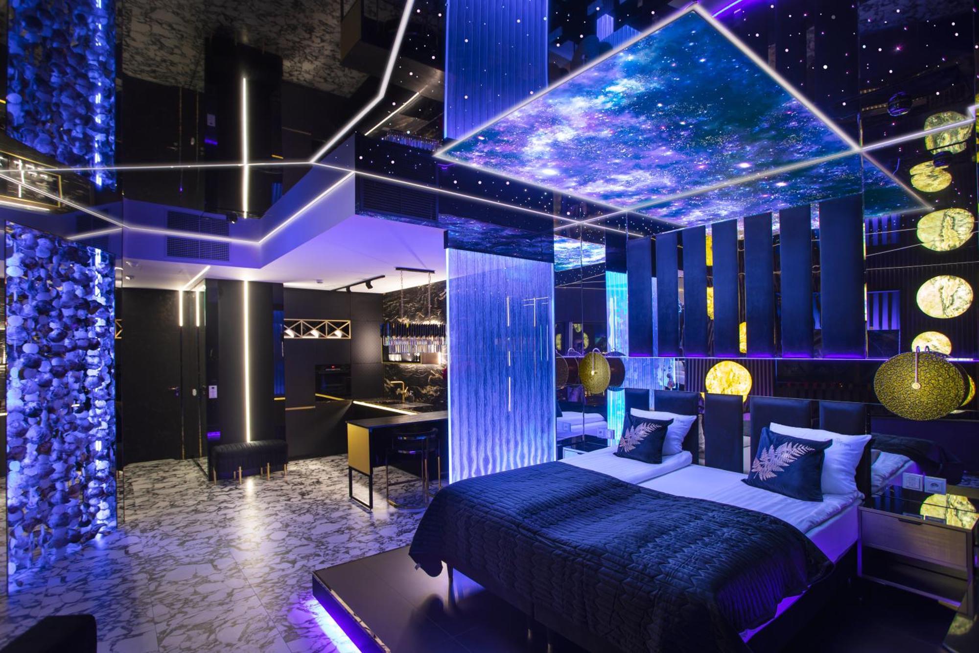 Apartamenty Sky Tower Z Jakuzzi Przy Oknie Wroclaw Exterior photo